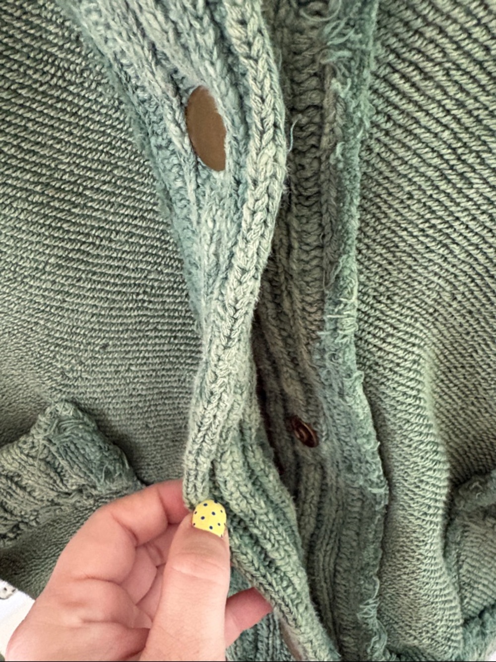 Free people cute in this cardi sweater size medium - Picture 5 of 7